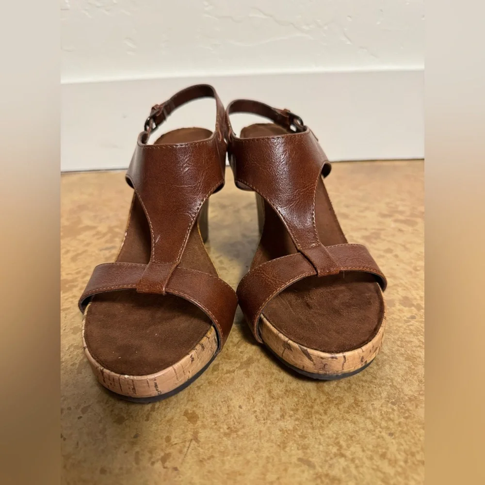 AEROSOLES these are